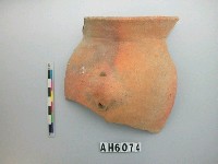 藏品(紅色細砂陶器殘件)的圖片